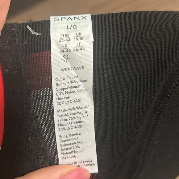 🧡 Spanx Mesh Panel Medium Impact Sports Bra - Picture 6 of 6